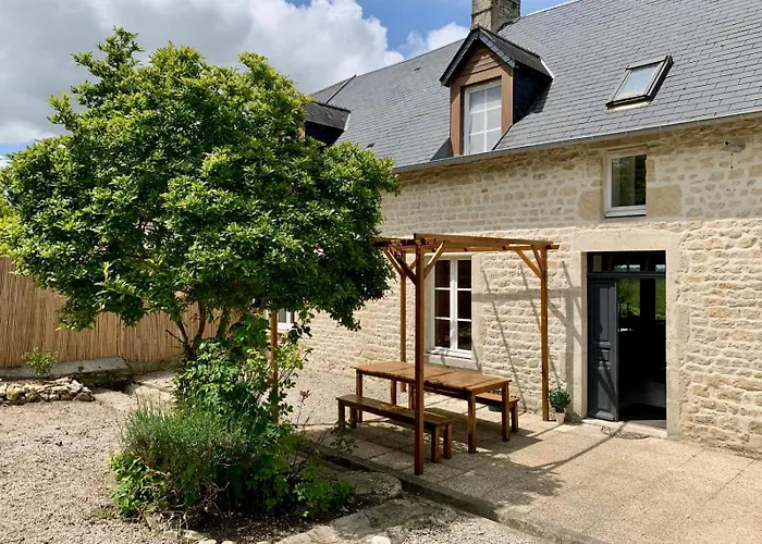 Oda ve Kahvaltı De Ninon - Le Refuge Des Parachutistes - En Bordure Du Marais Neuville-au-Plain