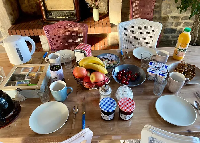 לינה וארוחת בוקר De Ninon - Le Refuge Des Parachutistes - En Bordure Du Marais